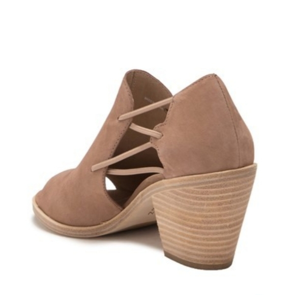 Gorgeous Eileen Fisher Nikki Sandals NIB Dust Bag - Picture 3 of 8